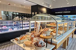 Paris Baguette image