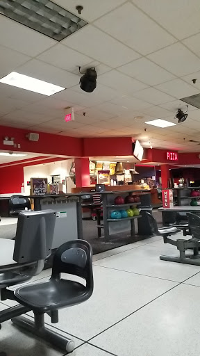 Bowling Alley «Brunswick Zone Glendale Heights», reviews and photos, 558 North Ave, Glendale Heights, IL 60139, USA