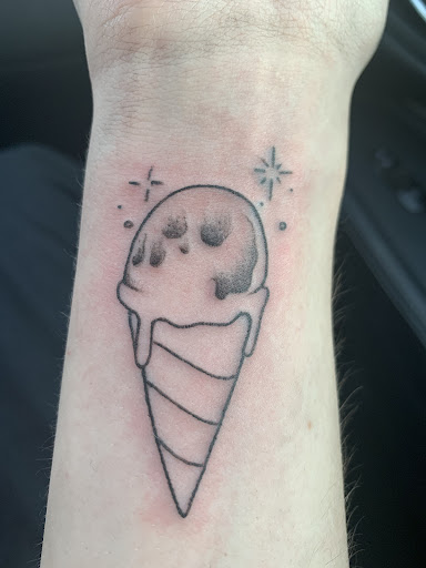 Tattoo Shop «Nightingale Tattoo», reviews and photos, 1016 S Weinbach Ave # K, Evansville, IN 47714, USA