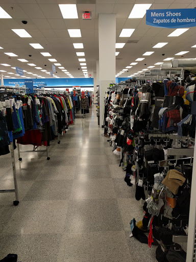 Clothing Store «Ross Dress for Less», reviews and photos, 1720 Douglas Rd, Oswego, IL 60543, USA