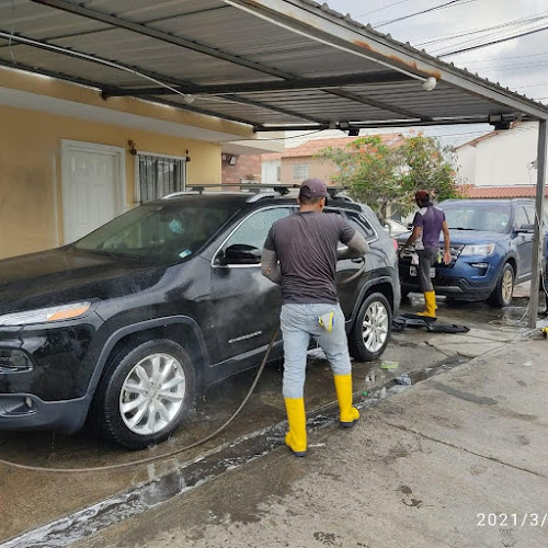 Lavadora Karlita _ La Toledo - Servicio de lavado de coches