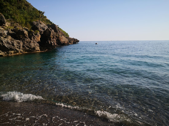 Spiaggia Pietra Caduta