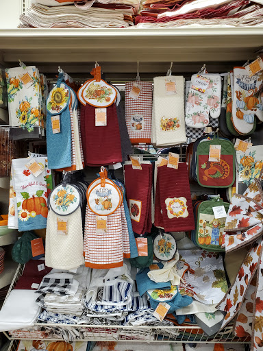 Home Goods Store «Christmas Tree Shops», reviews and photos, 46 Springer Dr, Bangor, ME 04401, USA