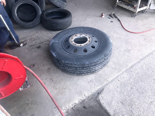 Auto Repair Shop «JJRS Auto & Truck Repair LLC», reviews and photos, 411 FL-33, Groveland, FL 34736, USA