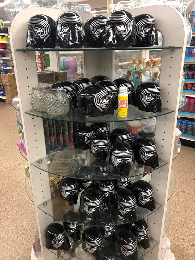 Dollar Store «Dollar Tree», reviews and photos, 181 S Rosemead Blvd, Pasadena, CA 91107, USA