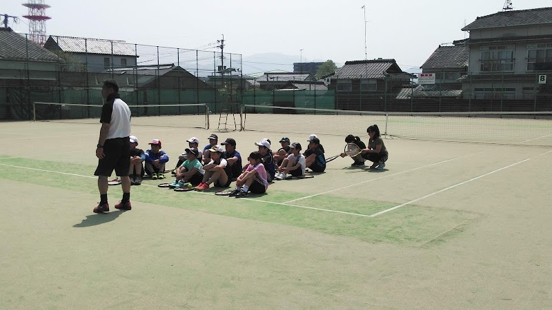 宇佐市勤労者総合福祉センター さんさん館