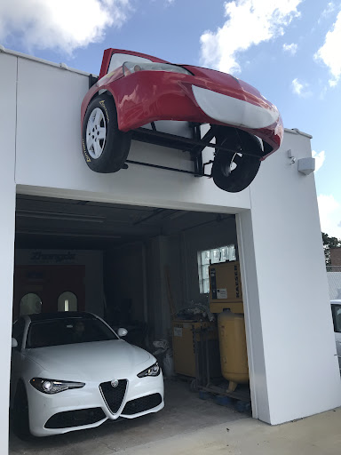 Auto Body Shop «Rosemont Auto Body», reviews and photos, 1614 E Oakton St, Des Plaines, IL 60018, USA