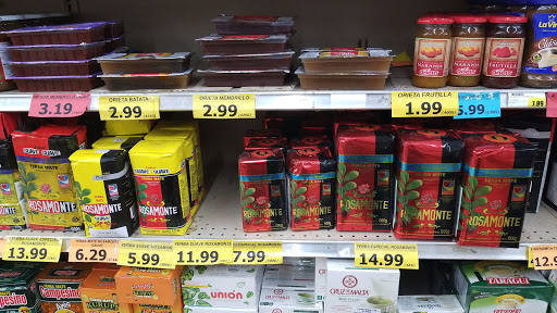 Supermarket «Food World», reviews and photos, 401 E Lakewood Ave, Durham, NC 27707, USA