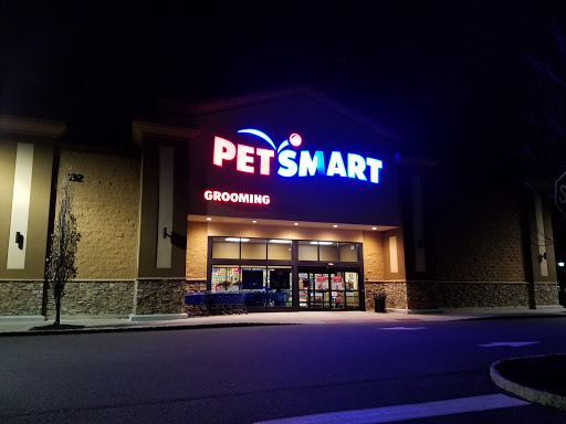 Pet Supply Store «PetSmart», reviews and photos, 132 NJ-31, Flemington, NJ 08822, USA