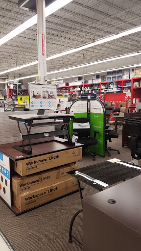 Office Supply Store «Staples», reviews and photos, 23131 Michigan Ave, Dearborn, MI 48124, USA