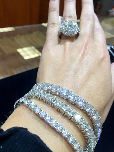 Jewelry Store «Golden Nugget Jewelers», reviews and photos, 800 Chestnut St, Philadelphia, PA 19107, USA