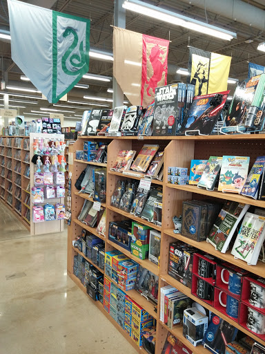 Book Store «Half Price Books», reviews and photos, 2867 95th St, Naperville, IL 60564, USA
