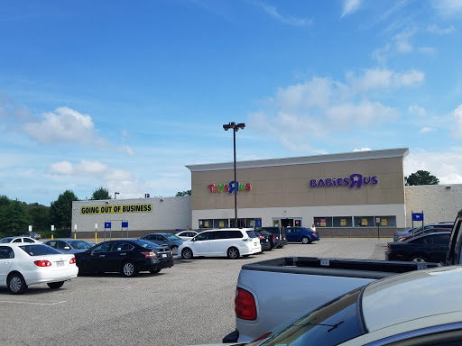 Shopping Mall «Lynnhaven North Shopping Center», reviews and photos, 2720 N Mall Dr, Virginia Beach, VA 23452, USA