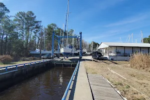 Hurricane Boatyard image