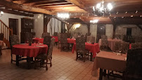 Atmosphère du Restaurant Auberge la Baquère à Préneron - n°10