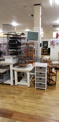 Shopping Mall «Crossroads Shopping Center», reviews and photos, 409 Tarrytown Rd, White Plains, NY 10607, USA