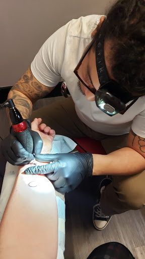 Tattoo Shop «Stained Skin», reviews and photos, 1255 N High St, Columbus, OH 43201, USA