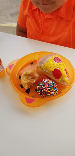 Donut Shop «Swiss Donut», reviews and photos, 622 N Story Rd, Irving, TX 75061, USA