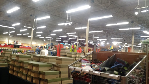 Camping Store «REI», reviews and photos, 1165 Perimeter Center W #200, Atlanta, GA 30338, USA