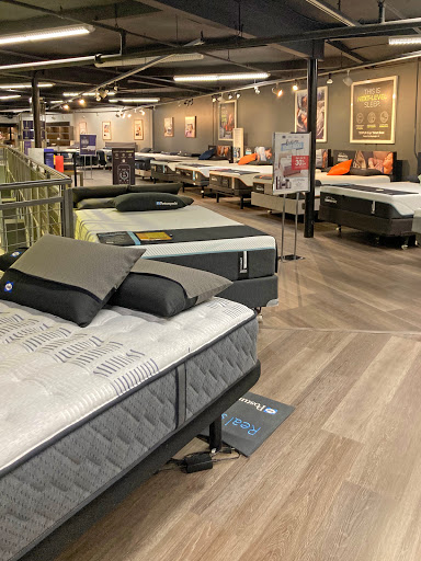 Appliance Store «Warehouse Discount Center», reviews and photos, 30621 Canwood St, Agoura Hills, CA 91301, USA