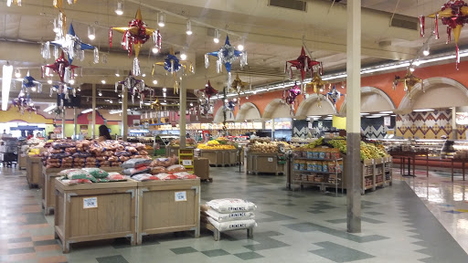 Mexican Grocery Store «Mi Pueblo Food Center», reviews and photos, 2107 Solano Ave, Vallejo, CA 94590, USA