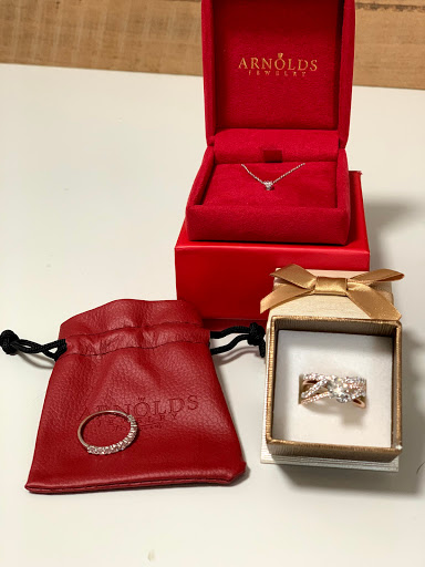 Jewelry Store «Arnold Jewelers», reviews and photos, 12293 Seminole Blvd, Largo, FL 33778, USA