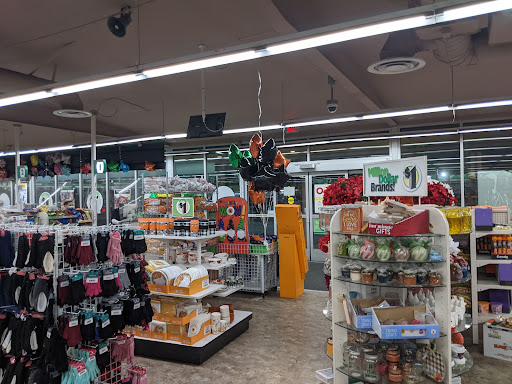 Dollar Store «Dollar Tree», reviews and photos, 10237 Rosecrans Ave, Bellflower, CA 90706, USA
