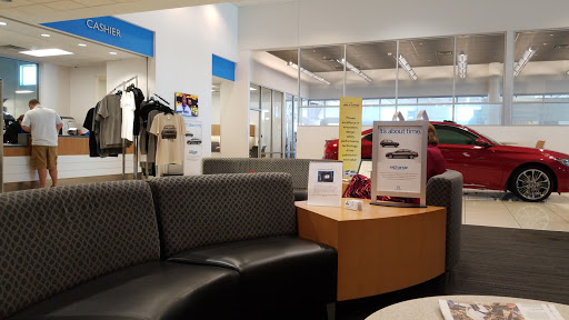 Honda Dealer «Huggins Honda», reviews and photos, 7551 NE Loop 820, North Richland Hills, TX 76180, USA