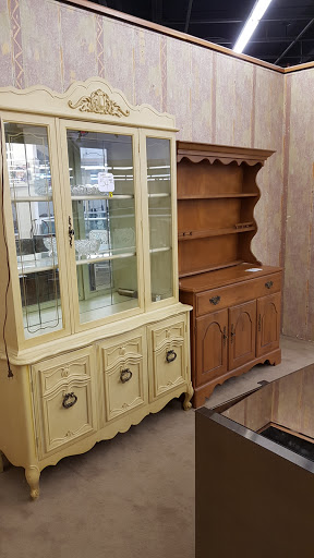 Thrift Store «American Thrift Store», reviews and photos, 5051 N University Dr, Lauderhill, FL 33351, USA