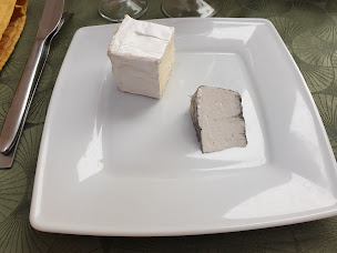 Photo n°6 de Le Saint Lupéen Restaurant Epicerie à Saint-Loup ()