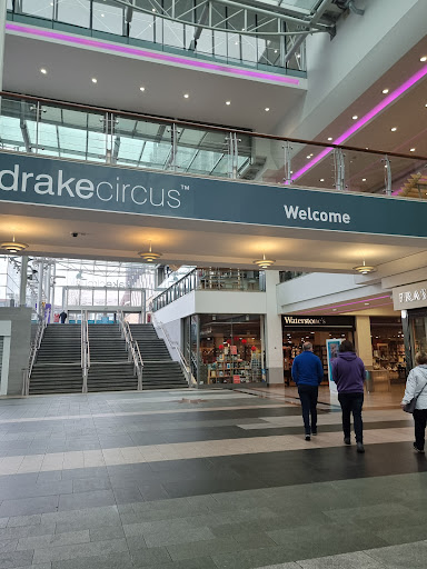 Drake Circus