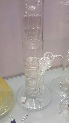 Tobacco Shop «Apparatus Smoke Shop», reviews and photos, 284 Cowesett Ave, West Warwick, RI 02893, USA