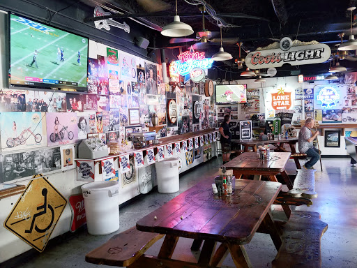 Motorcycle Shop «Rick Fairless Strokers Dallas», reviews and photos, 9304 Harry Hines Blvd, Dallas, TX 75235, USA