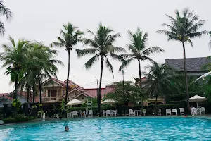 Pesona Khayangan Swimming Pool image