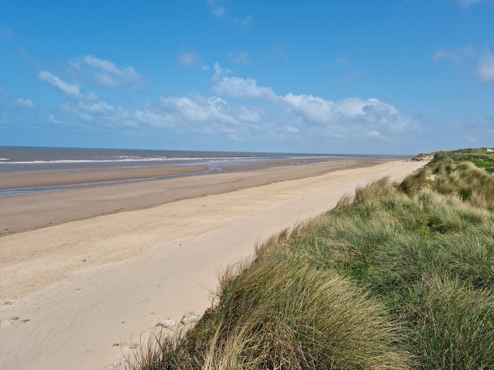 Foto av Formby Beach och bosättningen