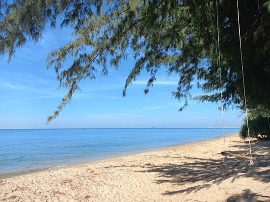 Mae Ram Phueng Beach