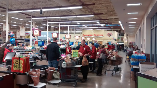 Grocery Store «Hannaford Supermarket», reviews and photos, 65 Gray Rd, Falmouth, ME 04105, USA