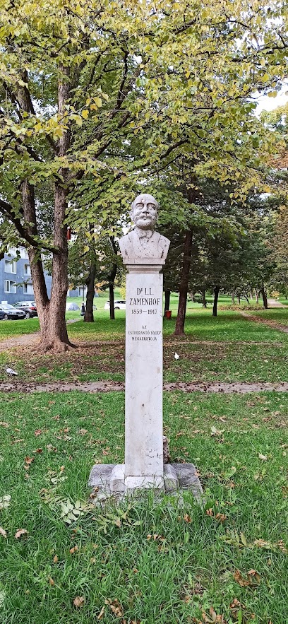 Eszperantó park, Zamenhof statue