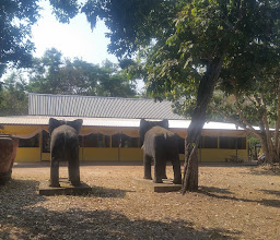 Wat Don Pho Thaksin Wararam photo