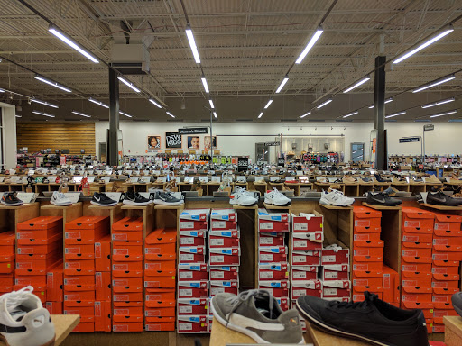 Shoe Store «DSW Designer Shoe Warehouse», reviews and photos, 11020 Parkside Dr, Knoxville, TN 37934, USA