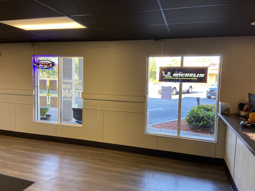 Auto Repair Shop «Rick Johnson Auto & Tire», reviews and photos, 20441 S Tamiami Trail, Estero, FL 33928, USA