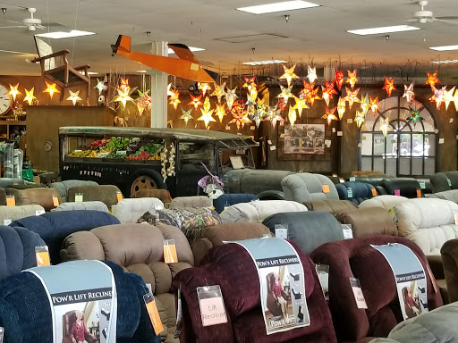 Furniture Store «Hometown Furniture Center», reviews and photos, 2665 S Santiam Hwy, Lebanon, OR 97355, USA