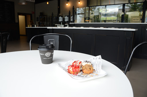 Donut Shop «Metropolitan Donuts and Coffee», reviews and photos, 3070 Lakecrest Cir #600, Lexington, KY 40513, USA