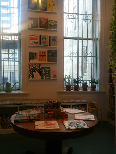 Book Store «Pilsen Community Books», reviews and photos, 1102 W 18th St, Chicago, IL 60608, USA