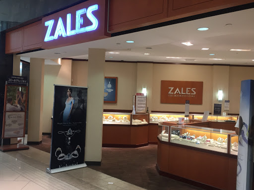 Jewelry Store «Zales –The Diamond Store», reviews and photos, 19575 Biscayne Blvd, Miami, FL 33180, USA