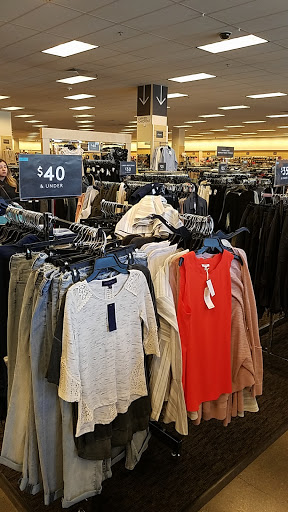 Department Store «Nordstrom Rack Burbank Empire Center», reviews and photos, 1601 N Victory Pl, Burbank, CA 91502, USA