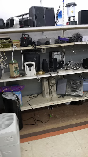 Thrift Store «Village Discount Outlet Store 12», reviews and photos, 4635 N Elston Ave, Chicago, IL 60630, USA