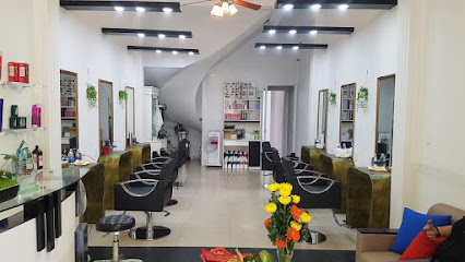 Hình Ảnh Hair Salon VINH HOANG 7