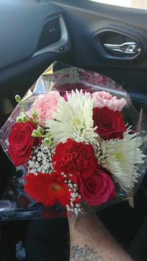 Florist «Dallas House of Flowers», reviews and photos, 2410 W Red Bird Ln, Dallas, TX 75237, USA