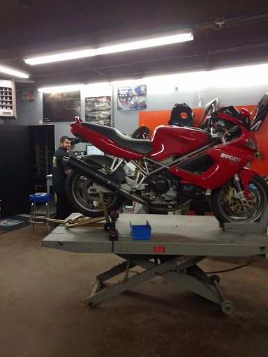 Motorcycle Repair Shop «1Up Motorsports», reviews and photos, 645 N 1st St, Dixon, CA 95620, USA